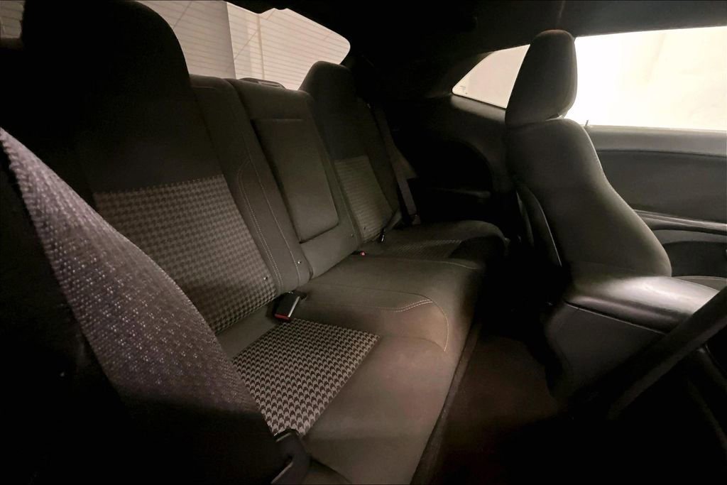 Used 2019 Dodge Challenger SXT RWD image 23