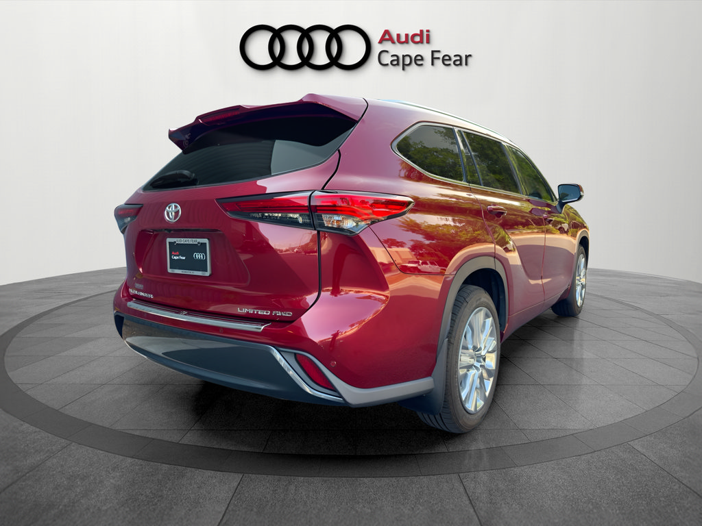 Used 2020 Toyota Highlander Limited AWD/4WD image 4