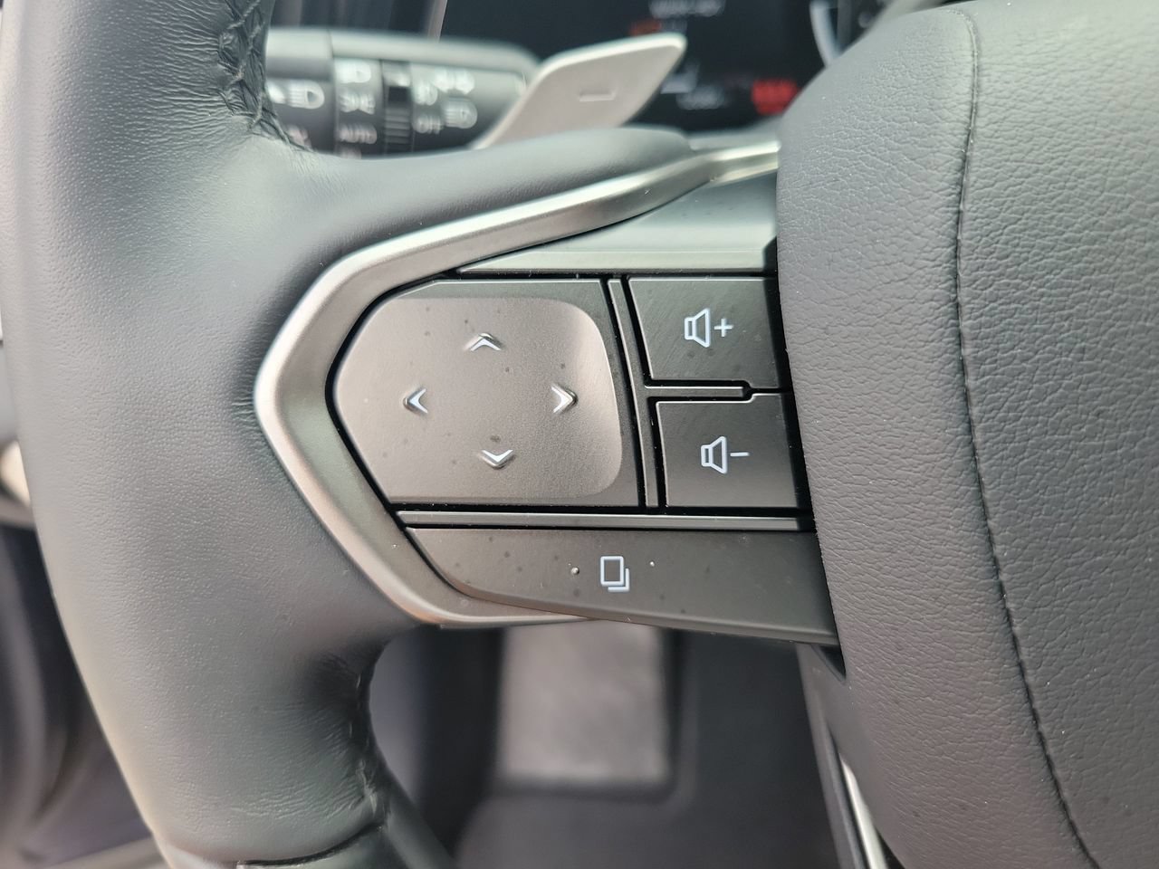 Used 2025 Lexus RX 350 FWD image 19