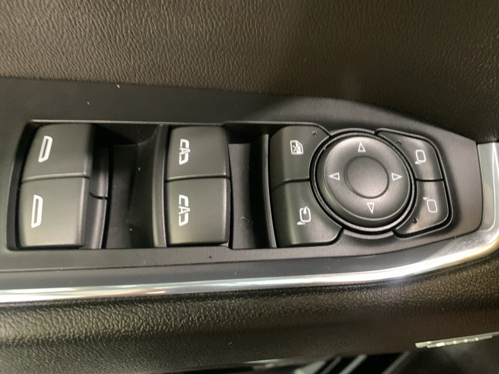 Used 2023 Chevrolet Silverado 1500 LTZ AWD/4WD image 28