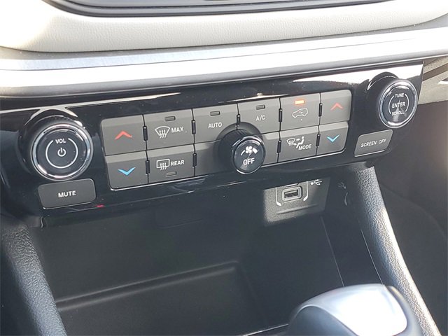 New 2026 Jeep Compass Limited w/ Sun, Sound & Navigation Group AWD/4WD image 29