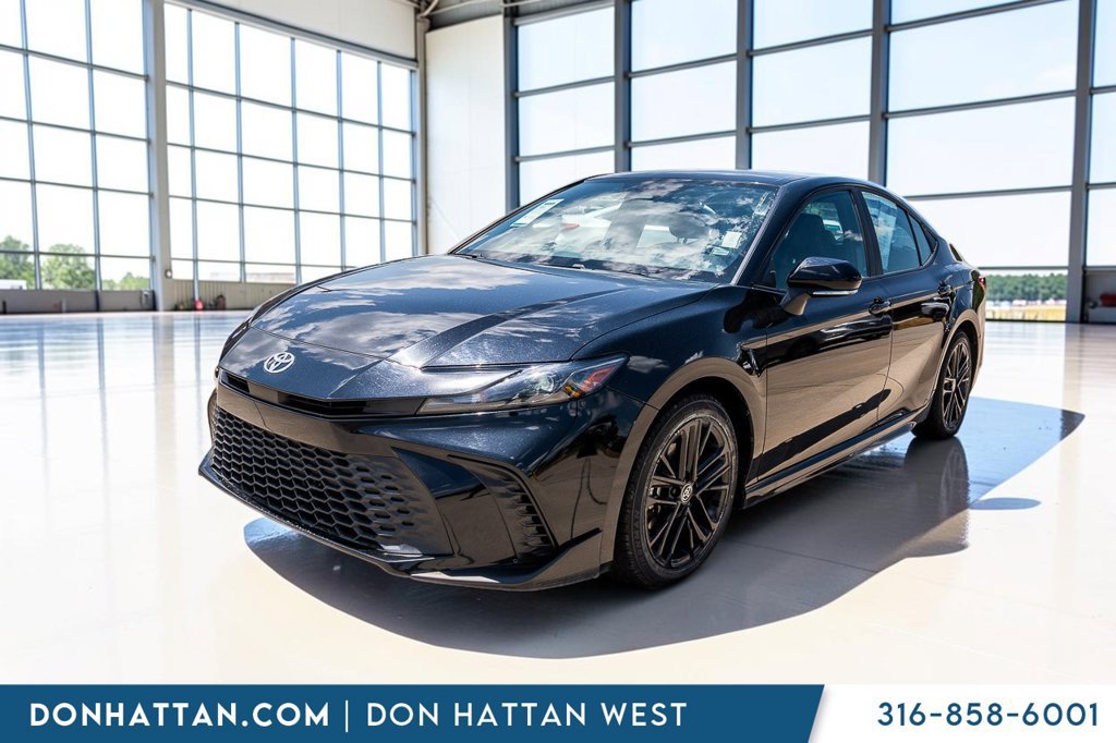 Used 2025 Toyota Camry SE FWD image 24