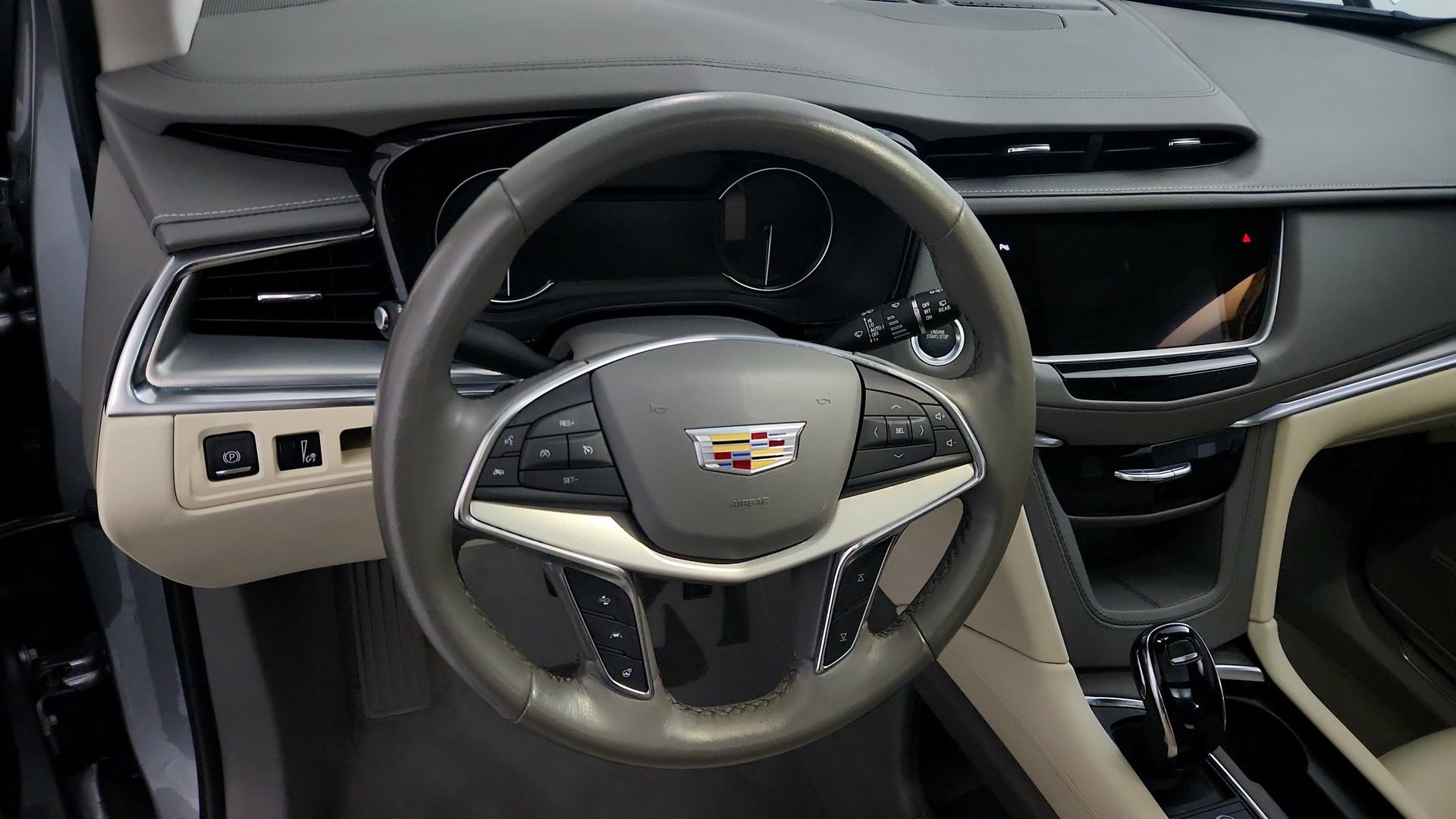 Certified 2023 Cadillac XT5 Premium Luxury AWD/4WD image 18