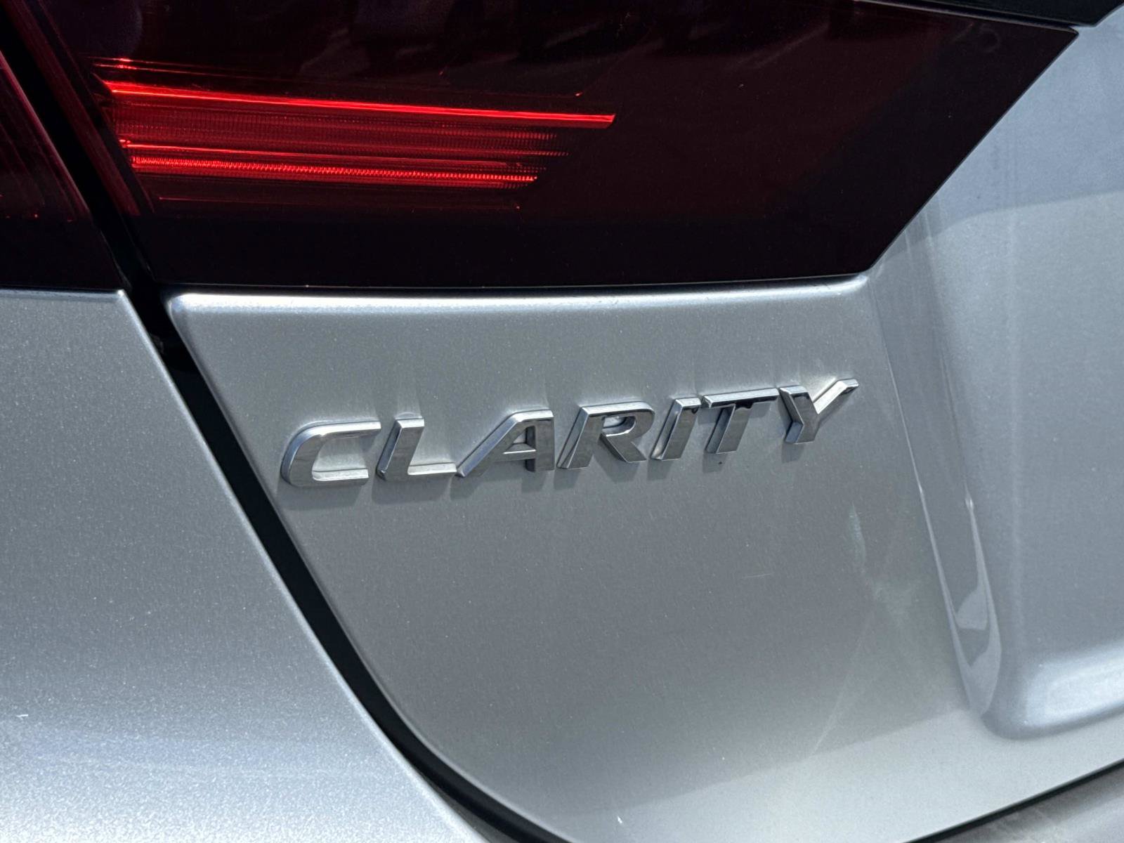 Certified 2019 Honda Clarity Touring image 31