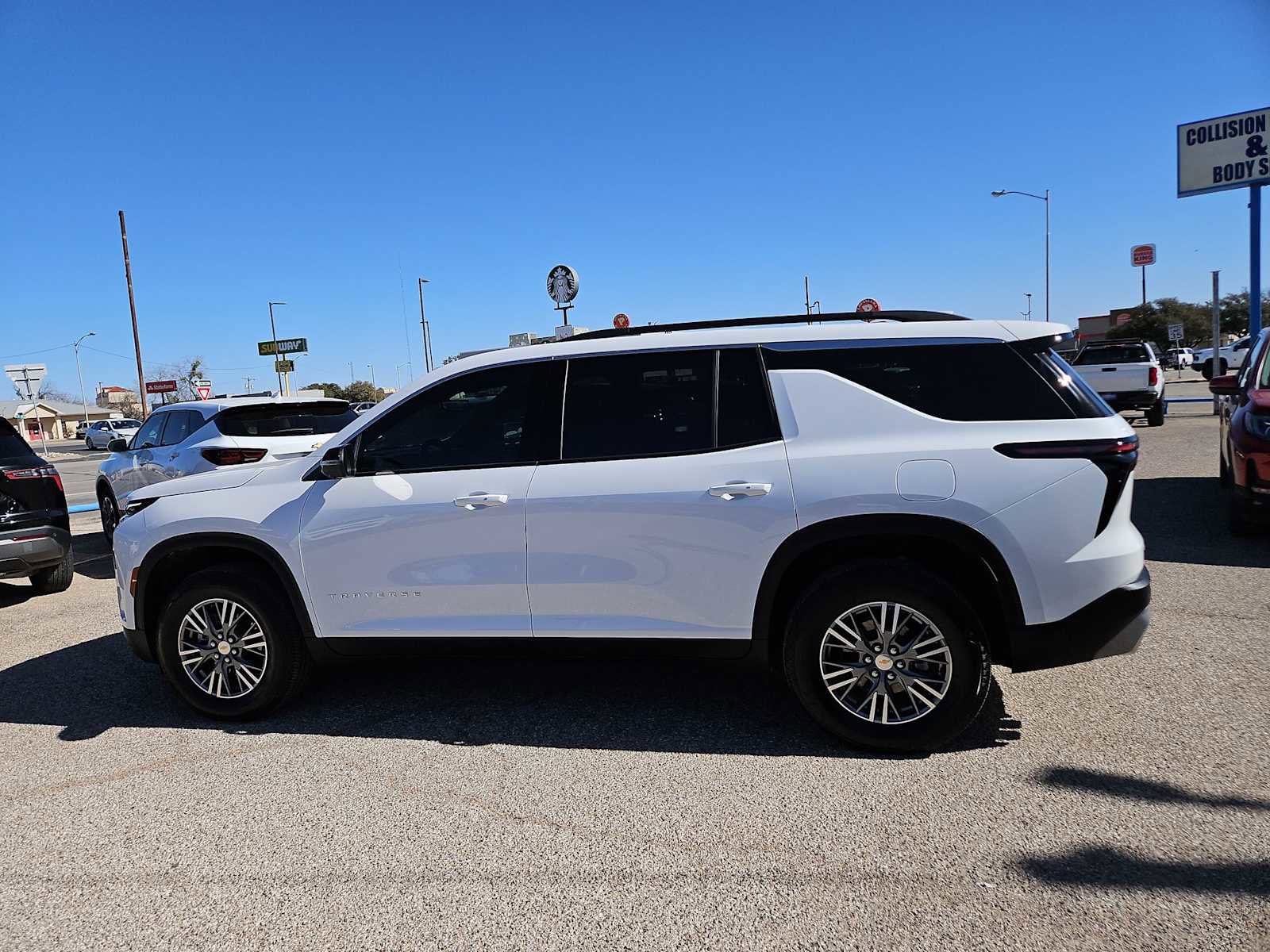 New 2026 Chevrolet Traverse LT w/ Driver Confidence Package image 5