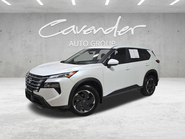 Used 2024 Nissan Rogue SV image 1