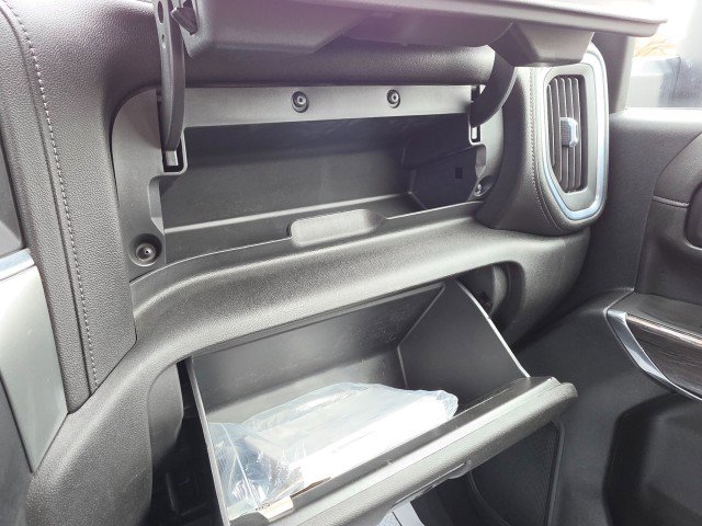 Used 2021 Chevrolet Silverado 2500 LTZ w/ LTZ Plus Package image 57