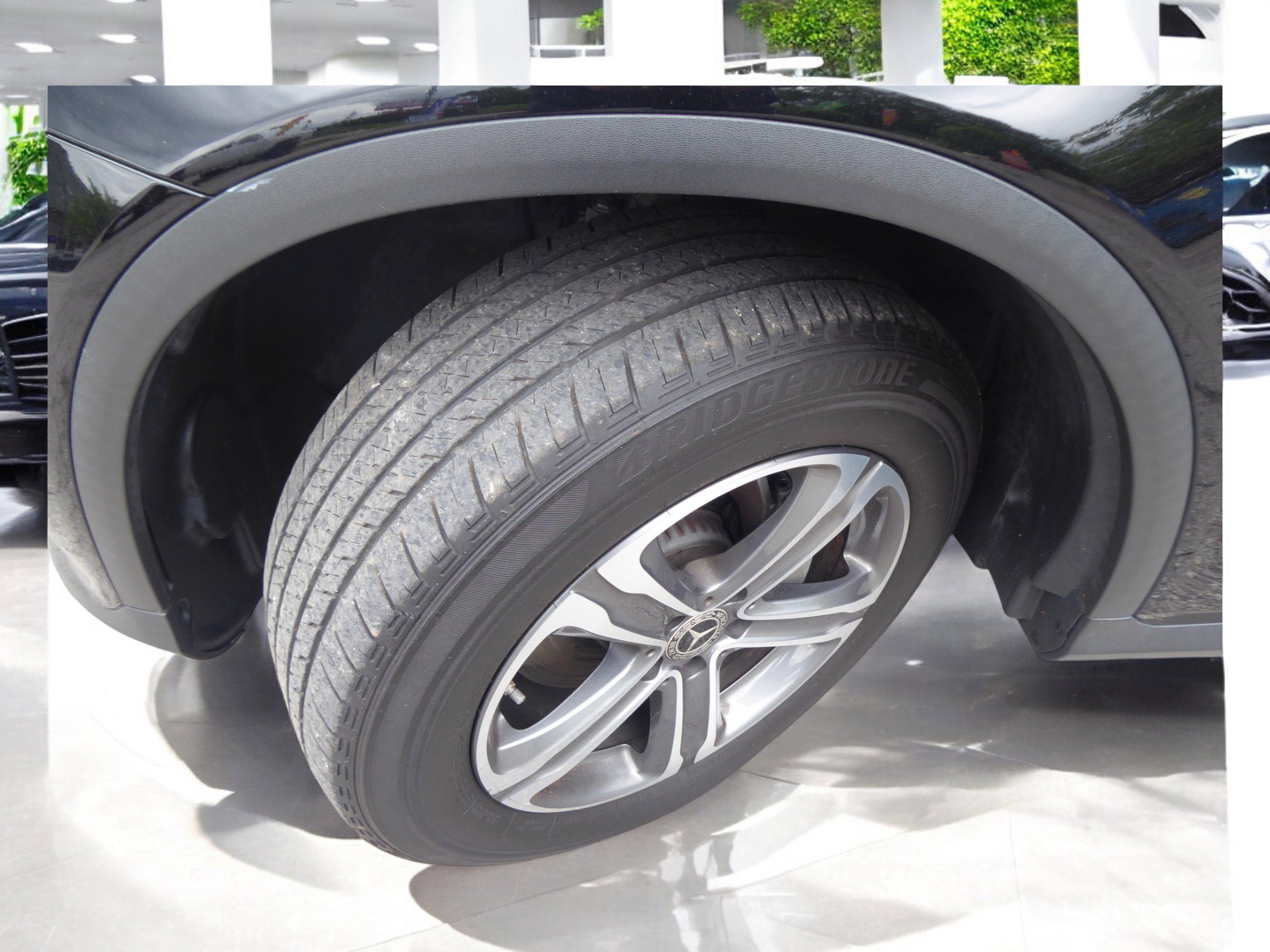 Used 2019 Mercedes-Benz GLC 300 4MATIC w/ Premium Package image 24