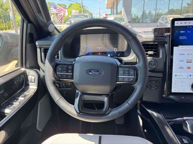 Used 2025 Ford F150 Lightning Platinum AWD/4WD image 23