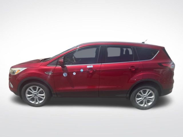 Used 2017 Ford Escape SE FWD image 2