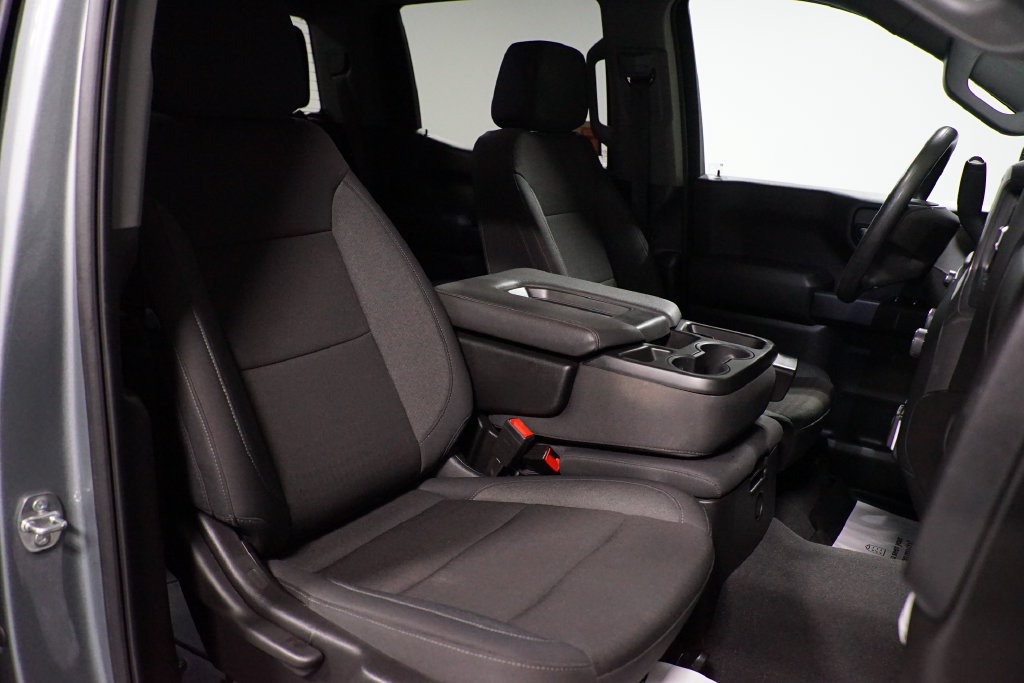 Used 2024 Chevrolet Silverado 1500 Custom w/ Turbomax Blackout Package RWD image 24
