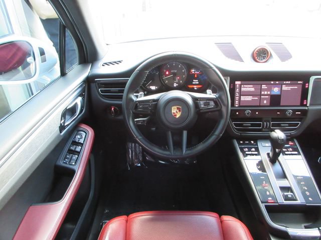 Used 2022 Porsche Macan GTS AWD/4WD image 35