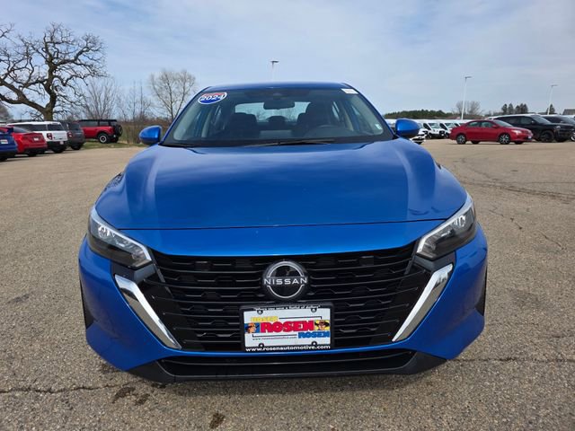 Used 2024 Nissan Sentra SV image 3