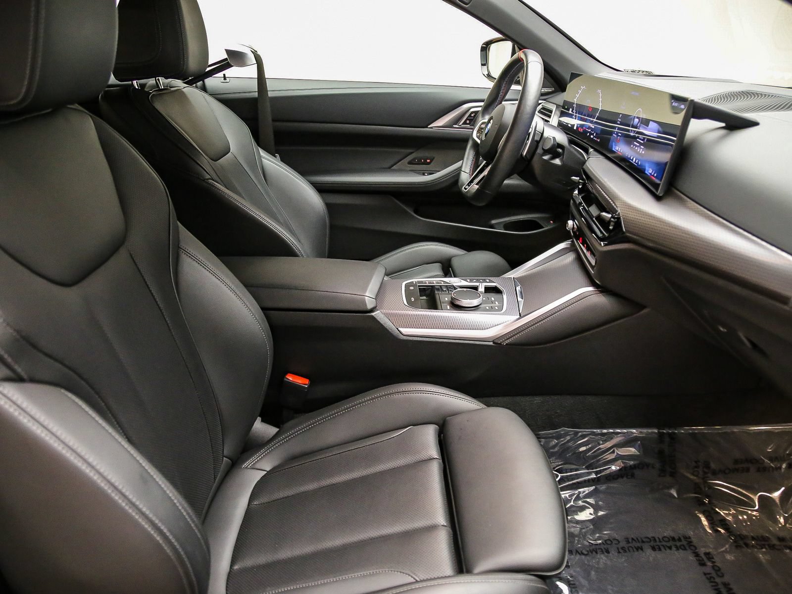Used 2026 BMW M440i Convertible w/ Premium Package RWD image 18