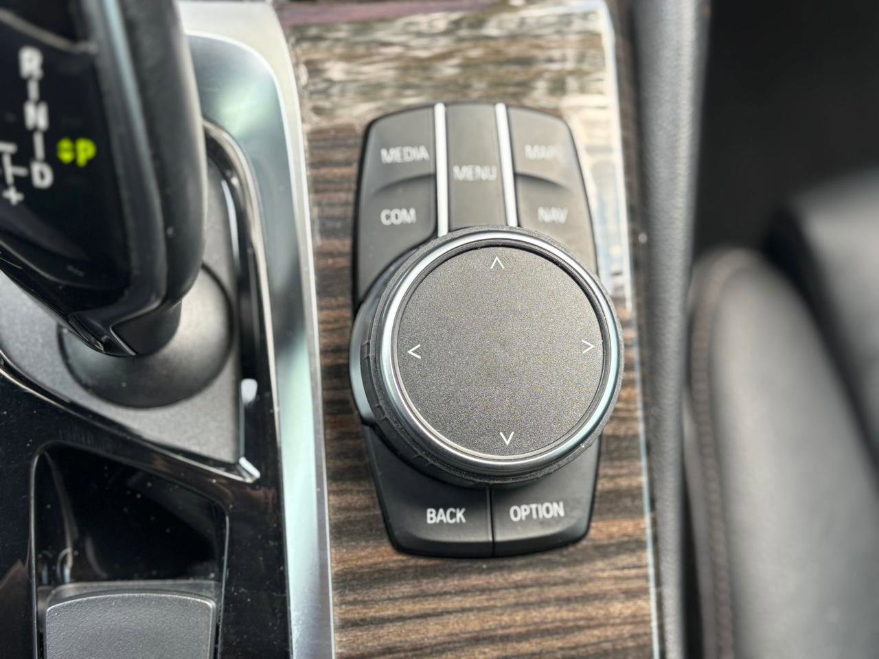 Used 2019 BMW 530i xDrive w/ Convenience Package AWD/4WD image 32