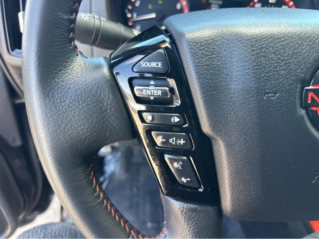 Used 2025 Nissan Frontier PRO-4X w/ Interior Protection Package image 22