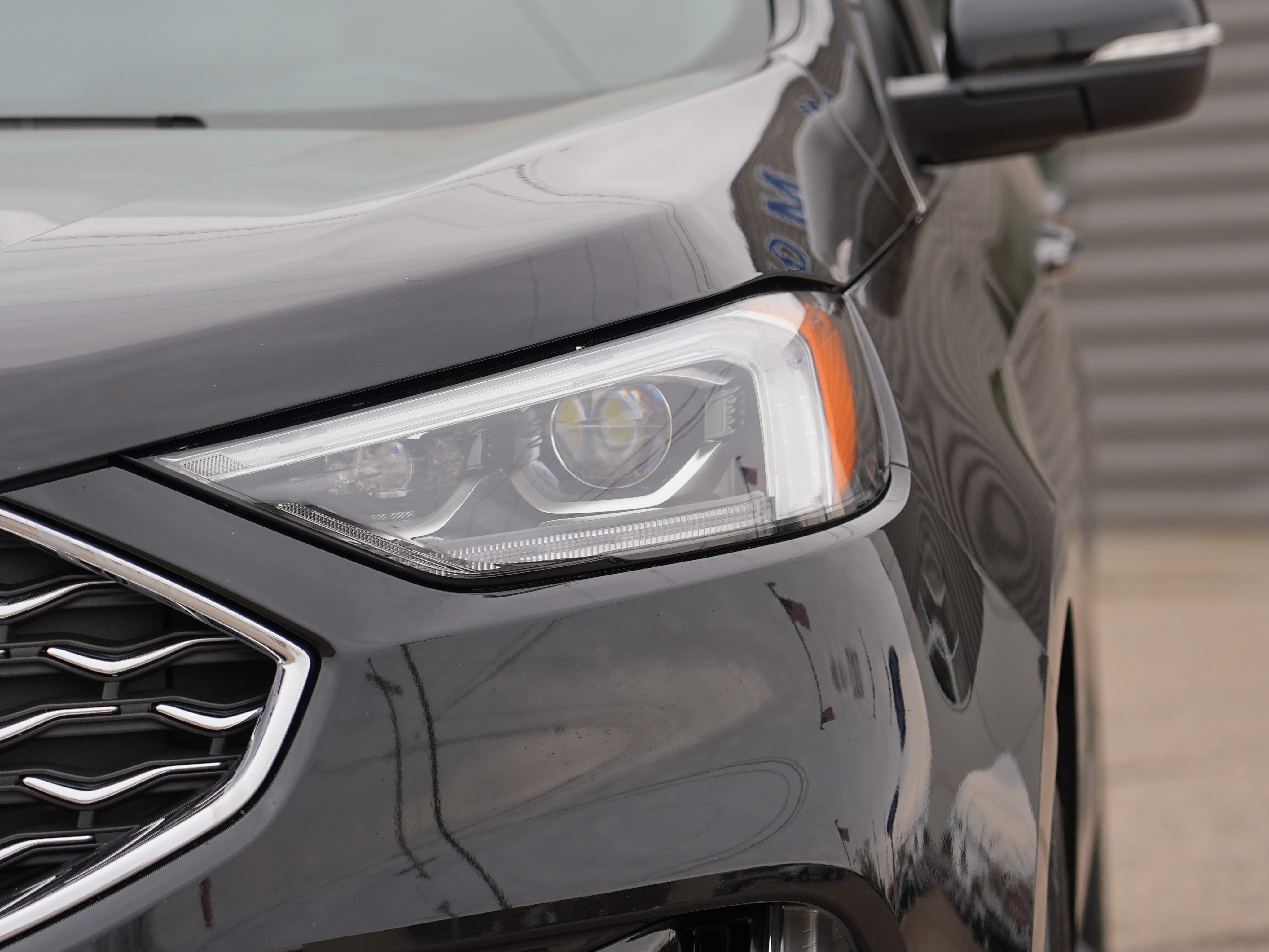 Used 2020 Ford Edge Titanium w/ Equipment Group 301A image 12