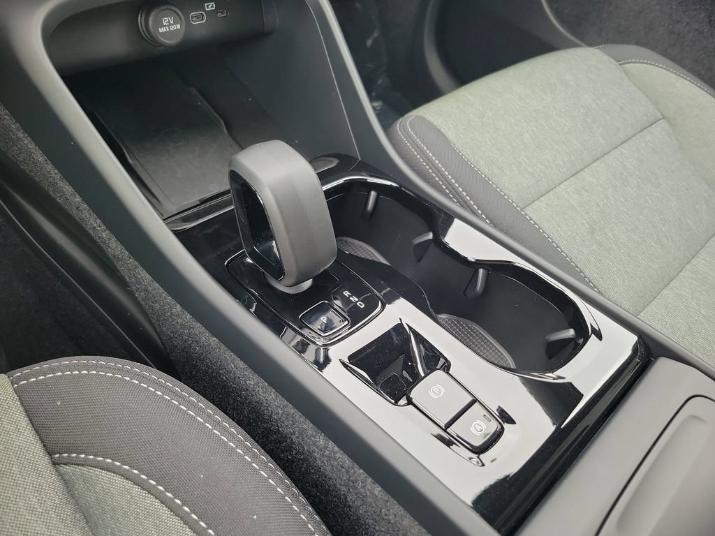 New 2026 Volvo XC40 B5 Core AWD/4WD image 10