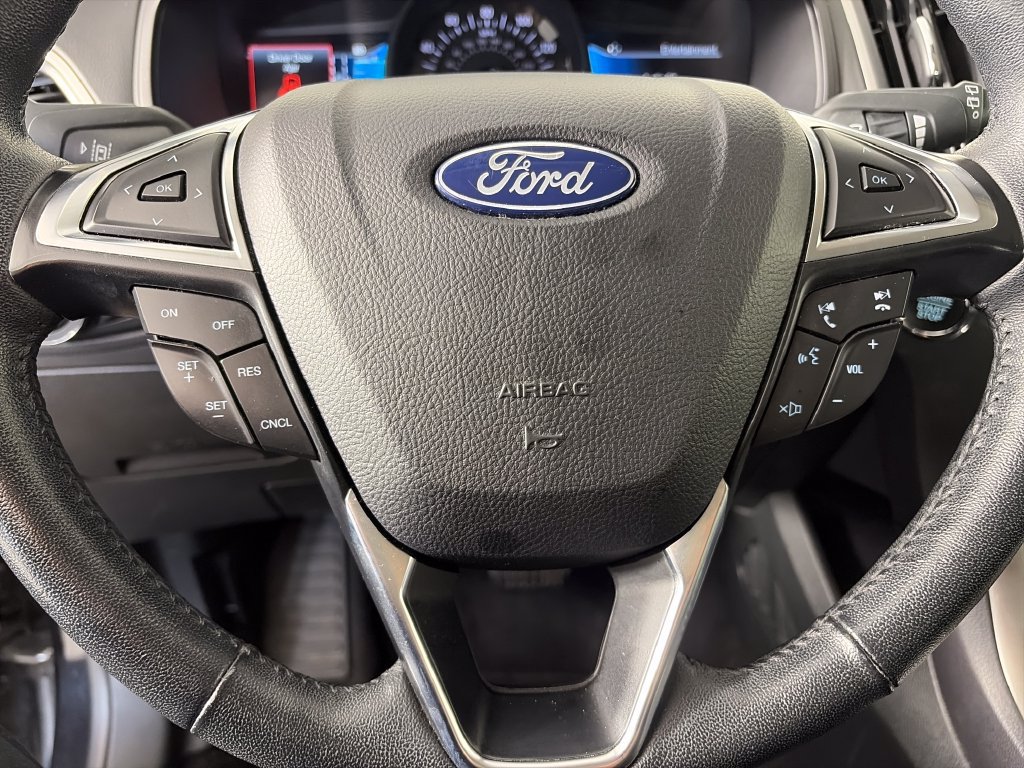 Used 2024 Ford Edge SEL AWD/4WD image 16