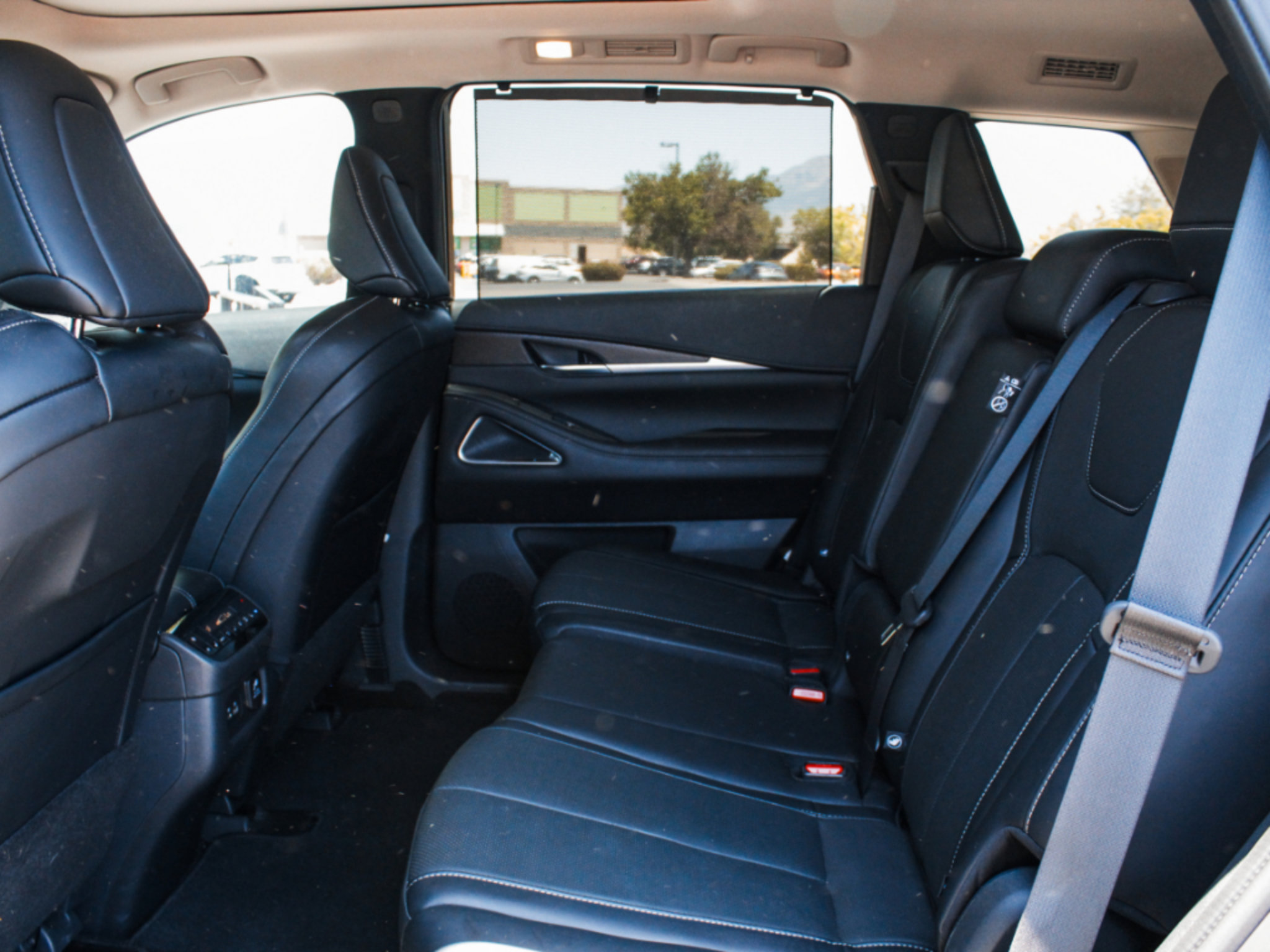 Used 2023 INFINITI QX60 Sensory w/ Vision Package AWD/4WD image 33