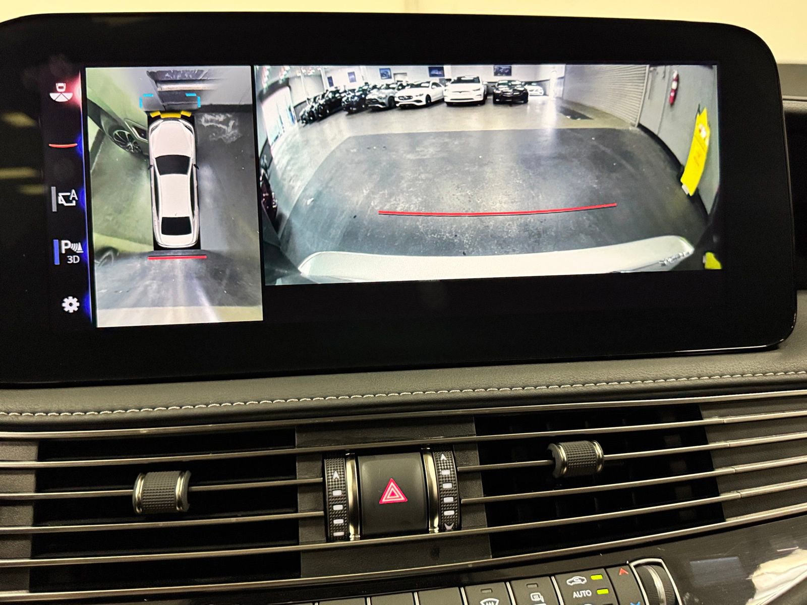 Used 2022 Lexus LS 500h AWD w/ Luxury Package image 35