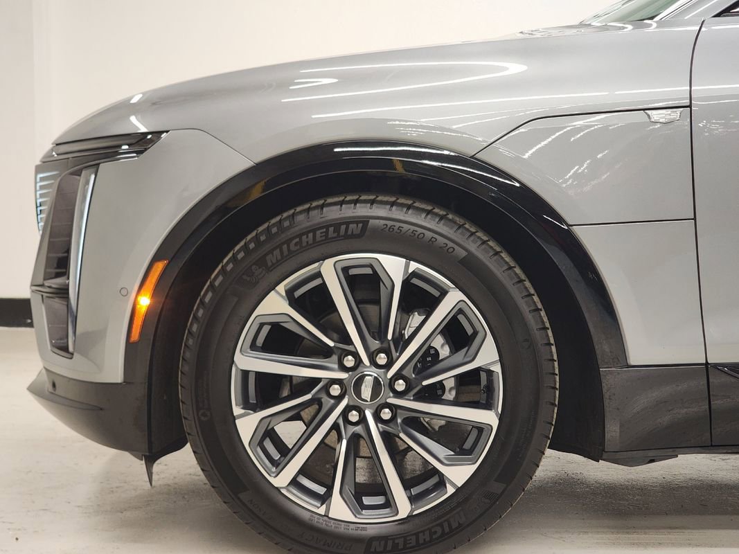 Used 2024 Cadillac Lyriq Sport image 33