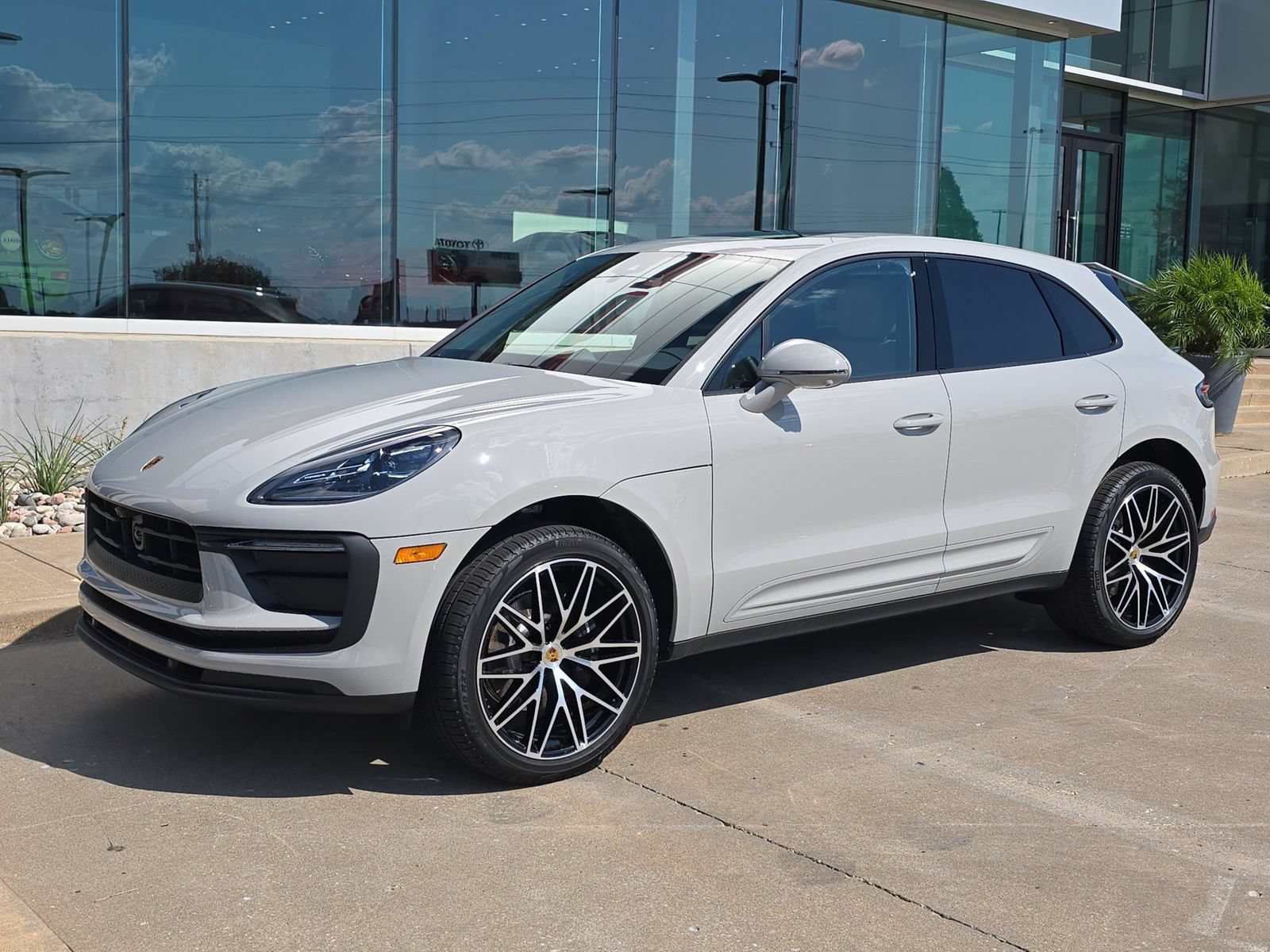 New 2026 Porsche Macan
