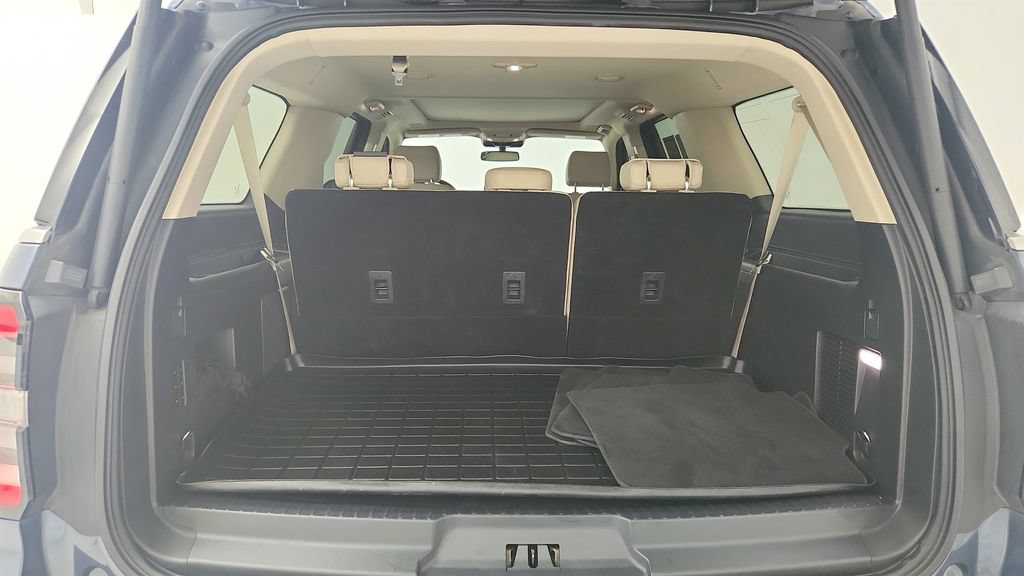 Used 2022 Ford Expedition Max Platinum RWD image 27