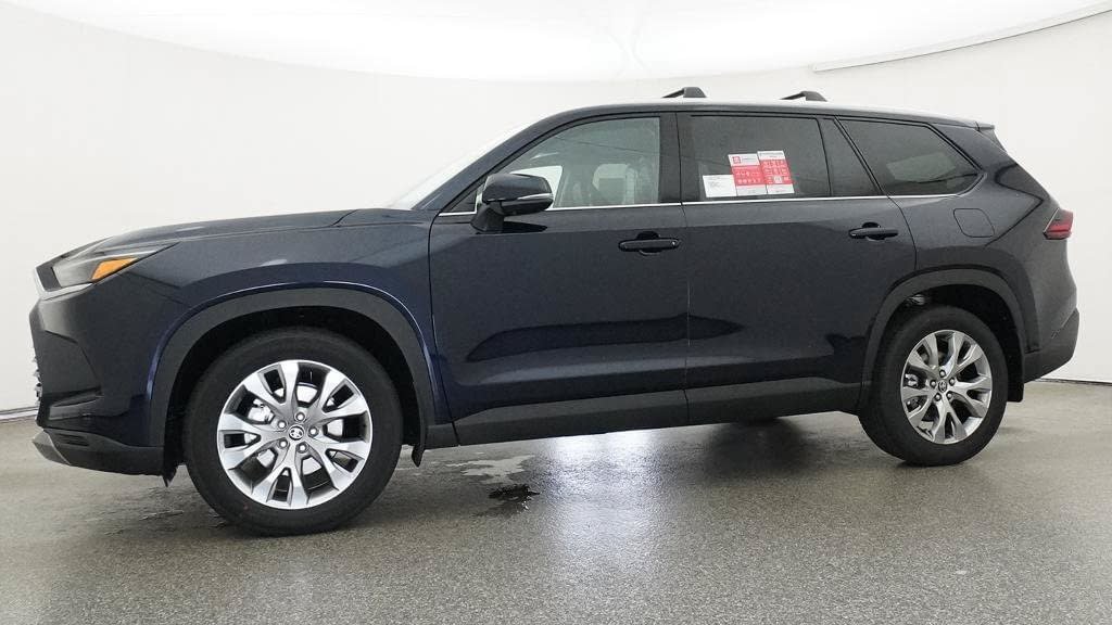 New 2026 Toyota Grand Highlander AWD Hybrid image 18