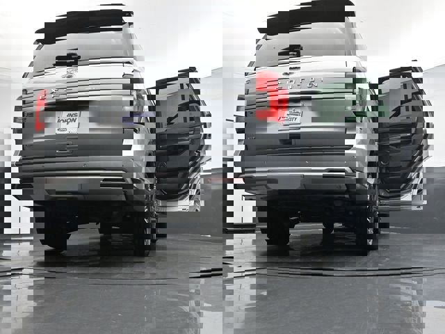 Used 2024 Ford Expedition XLT AWD/4WD image 42