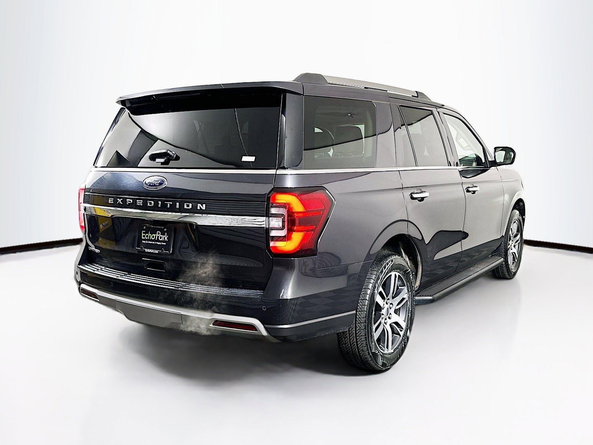Used 2024 Ford Expedition Limited image 9