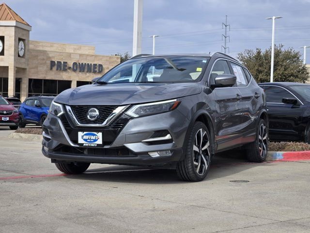 Used 2021 Nissan Rogue Sport SL w/ Premium Package FWD image 3