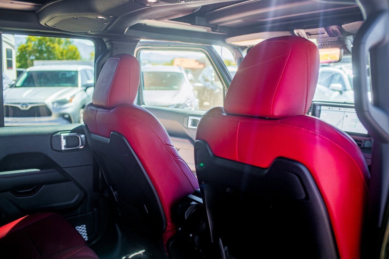 Used 2024 Jeep Wrangler Unlimited Rubicon 392 image 33
