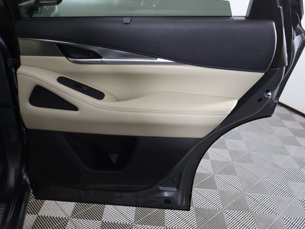 Used 2023 INFINITI QX60 Luxe image 29
