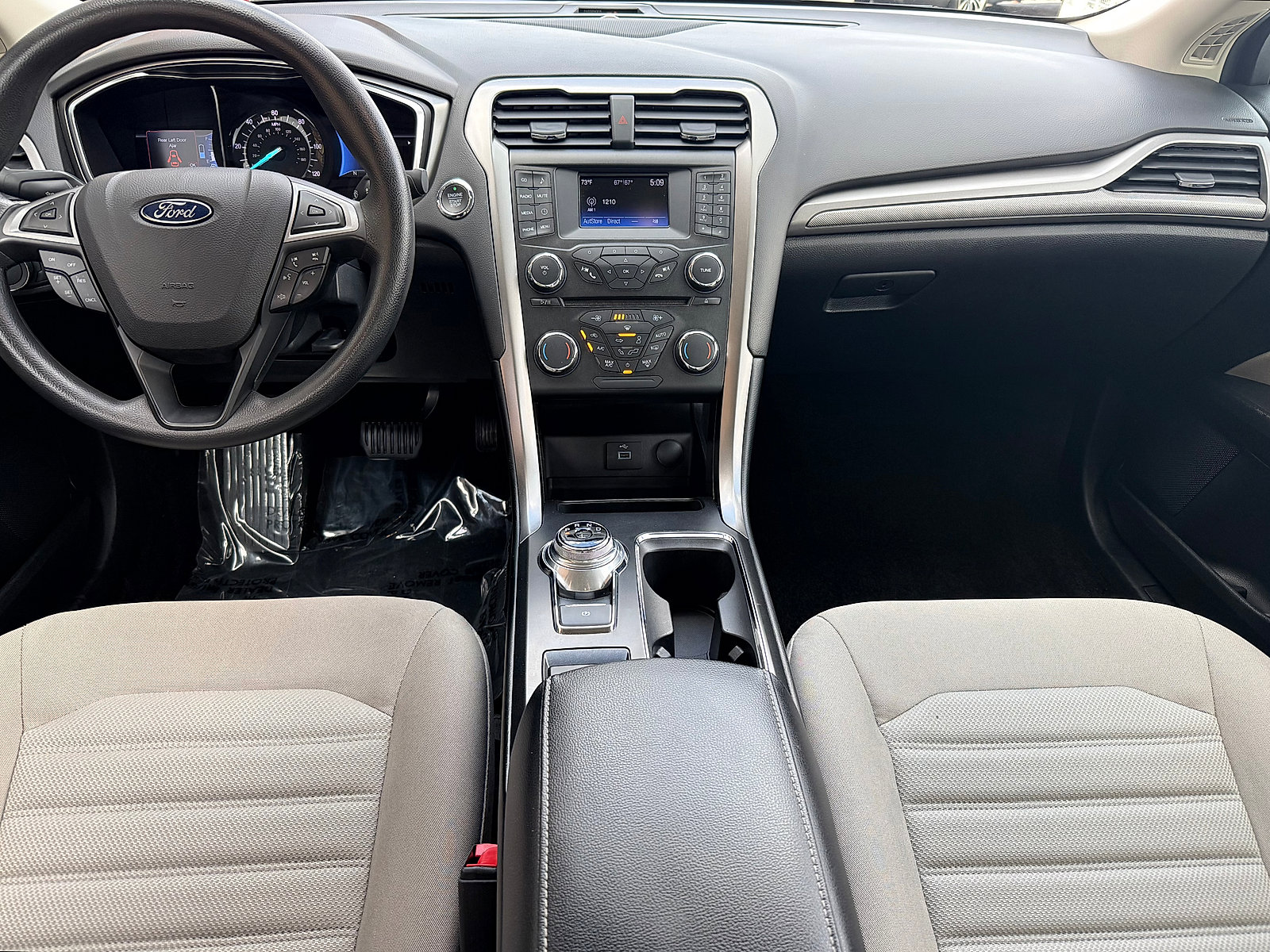 Used 2018 Ford Fusion S FWD image 14