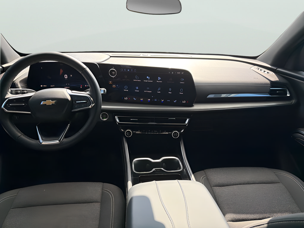 Used 2024 Chevrolet Traverse LS AWD/4WD image 30