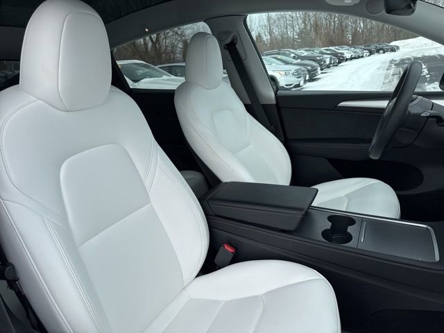 Used 2023 Tesla Model Y Long Range image 9