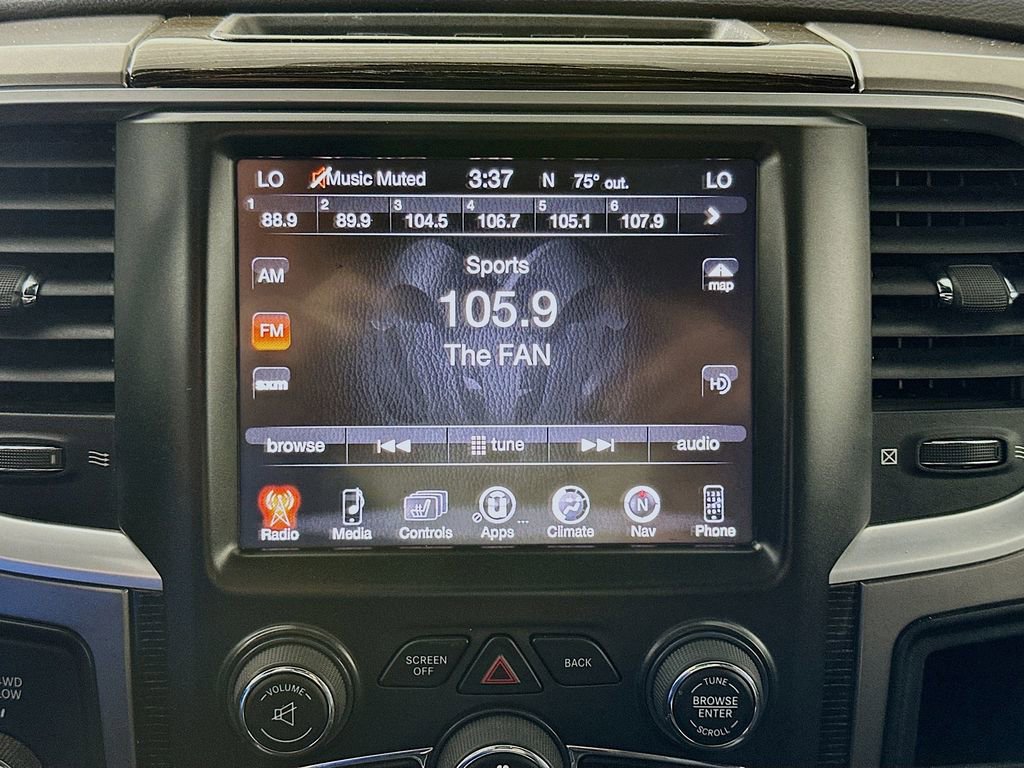 Used 2016 RAM 2500 Limited AWD/4WD image 18