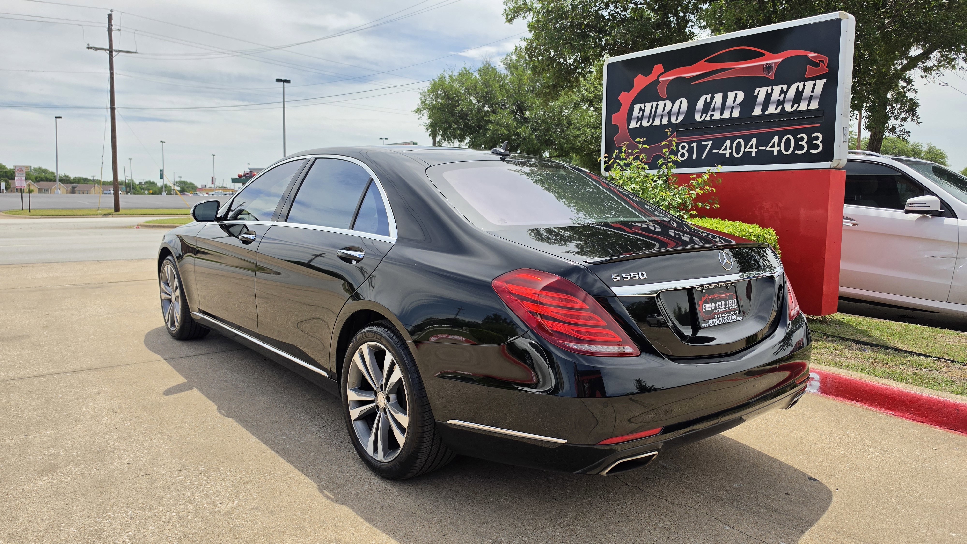 Used 2015 Mercedes-Benz S 550 Sedan image 3