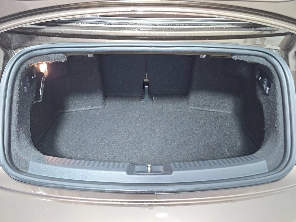 Used 2013 Volkswagen Beetle 2.5 70's Edition FWD image 14