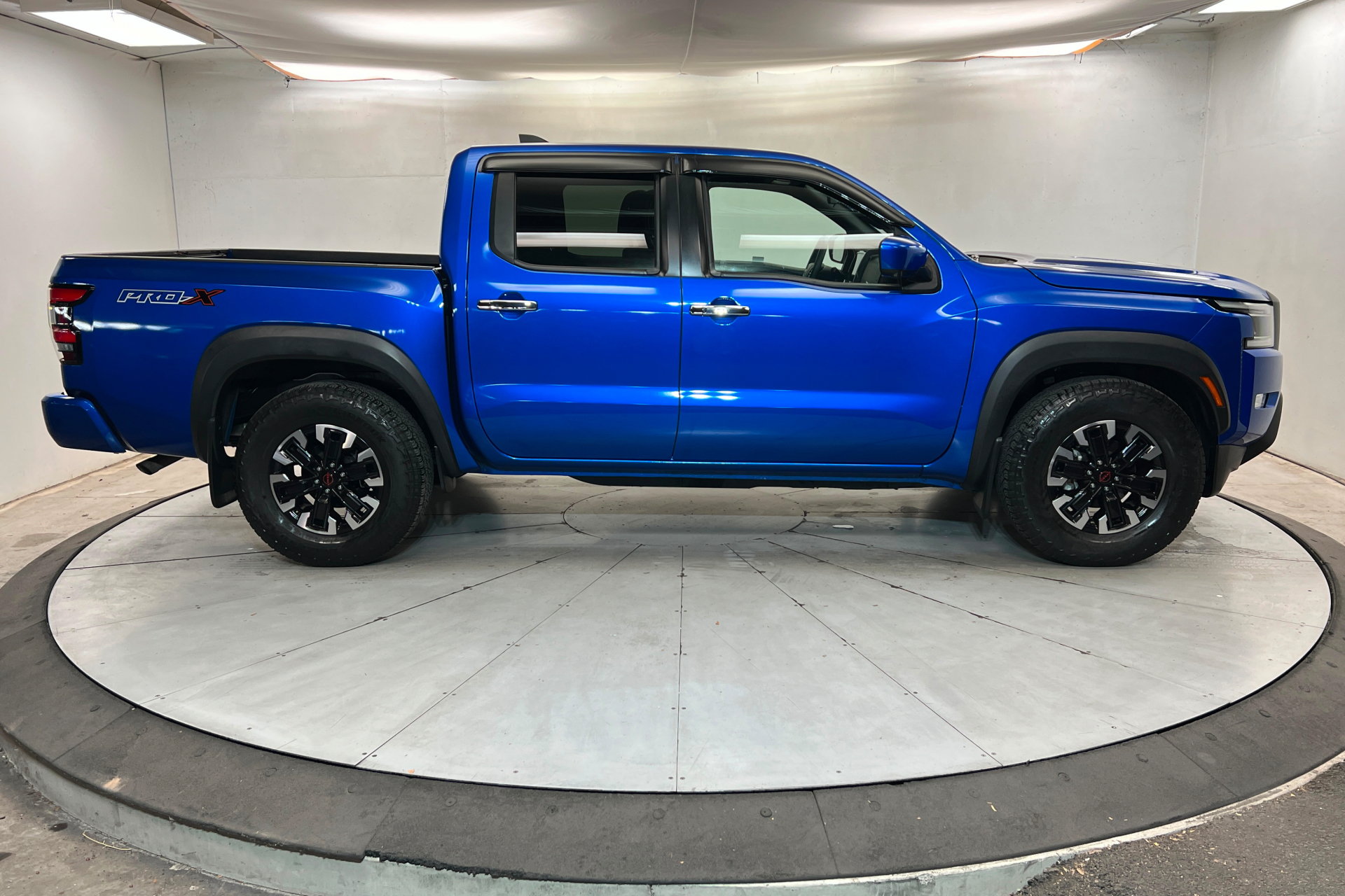 Used 2024 Nissan Frontier Pro-X w/ Pro Convenience Package RWD image 7