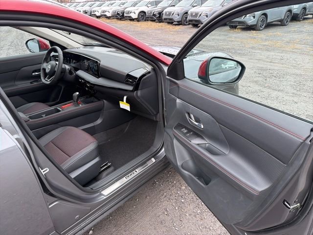 New 2026 Nissan Kicks SR w/ SR Premium Package AWD/4WD image 20