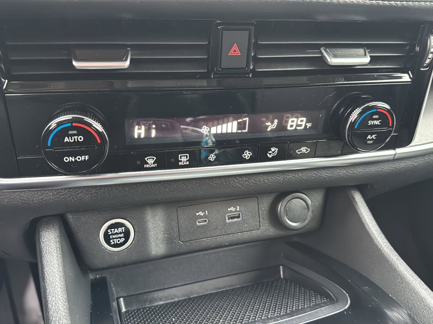 Used 2021 Nissan Rogue SV image 24