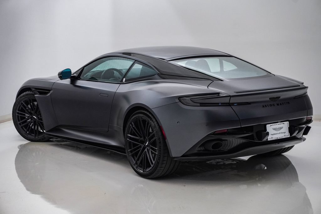 Used 2024 Aston Martin DB12 Coupe RWD image 10