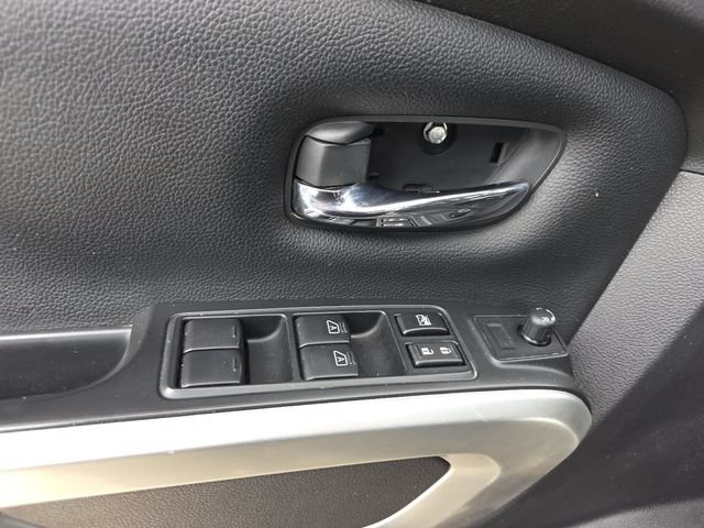 Used 2023 Nissan Titan SV w/ SV Convenience Package AWD/4WD image 27