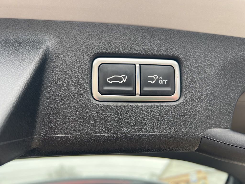 Certified 2025 Kia Sorento X-Line EX image 15
