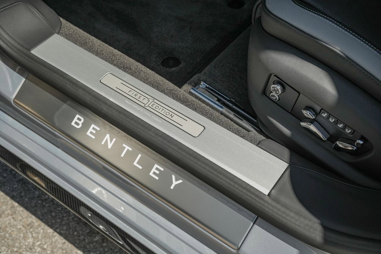 New 2025 Bentley Flying Spur Plug-In Hybrid AWD/4WD image 36