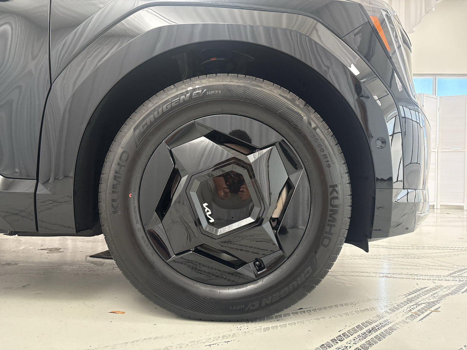 New 2027 Kia EV9 Wind AWD/4WD image 8
