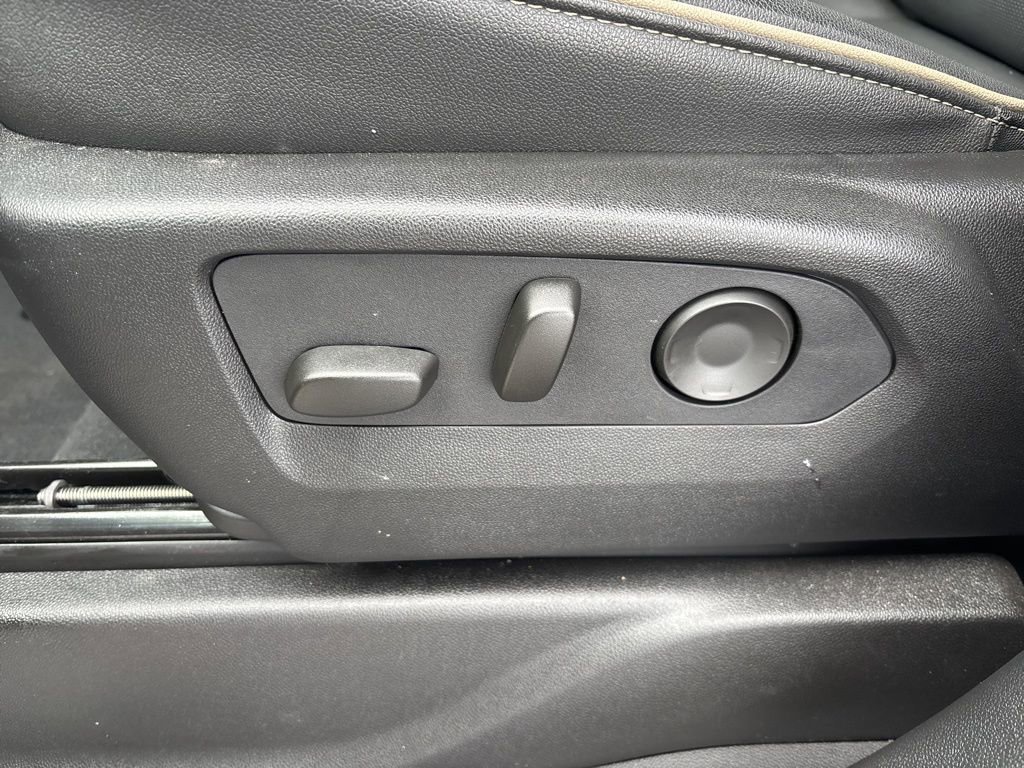 Used 2024 Chevrolet Tahoe Premier image 31