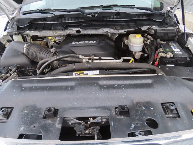 Used 2017 RAM 3500 Tradesman w/ Chrome Appearance Group image 12